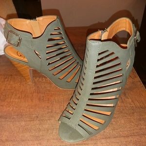 Olive Green Booties Pumps